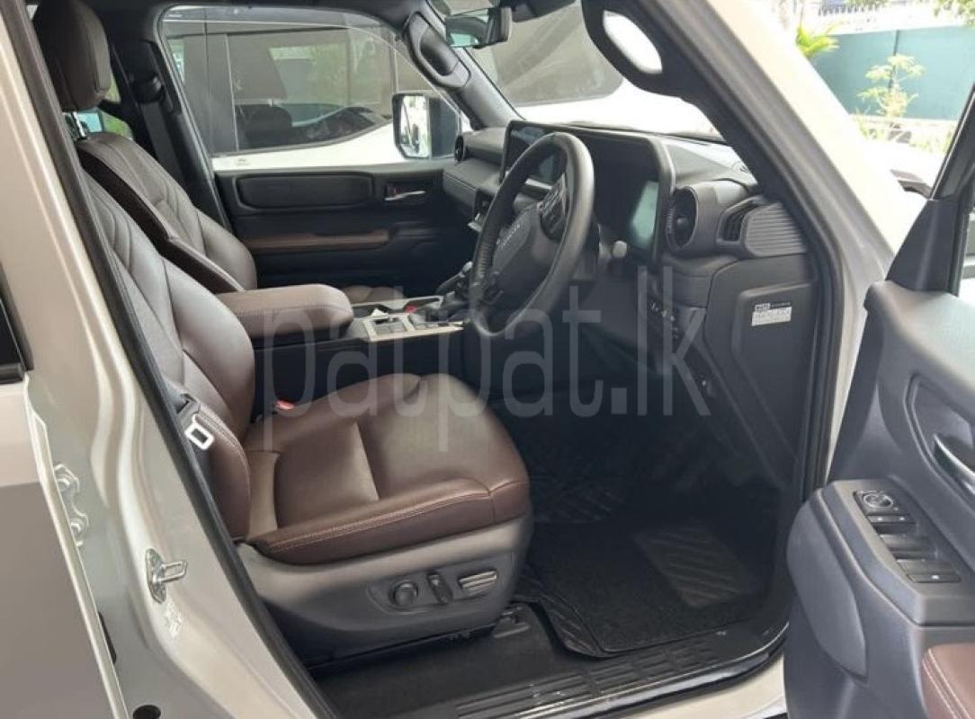 Toyota Land Cruiser 2024 - பயன்படுத்தப்பட்டது SUV sale in Sri Lanka - patpat.lk