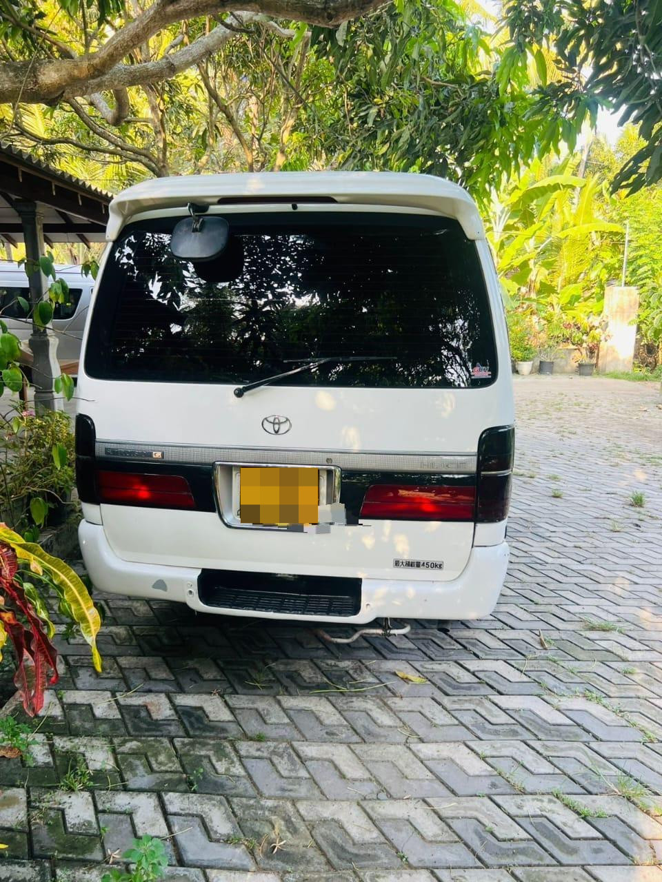 Toyota Hiace 1997 - Used Van sale in Sri Lanka - patpat.lk