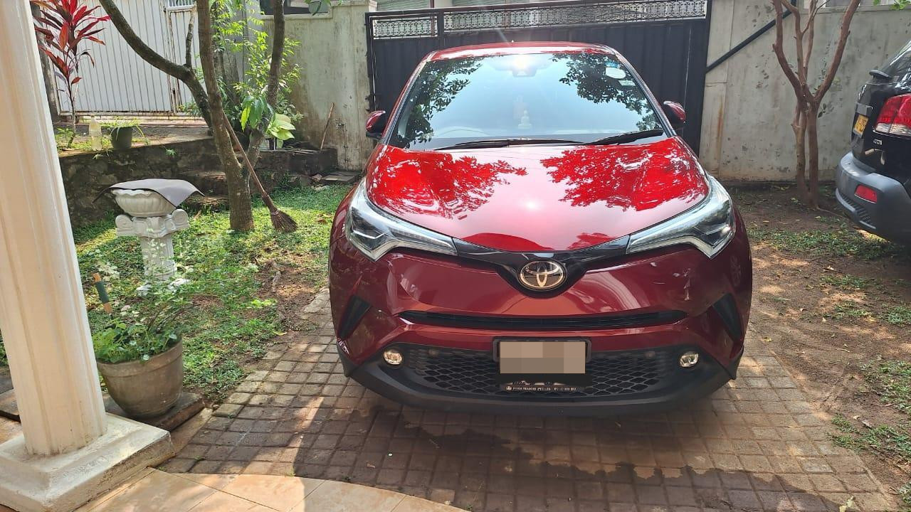 Toyota CHR 2018 ads-image-1