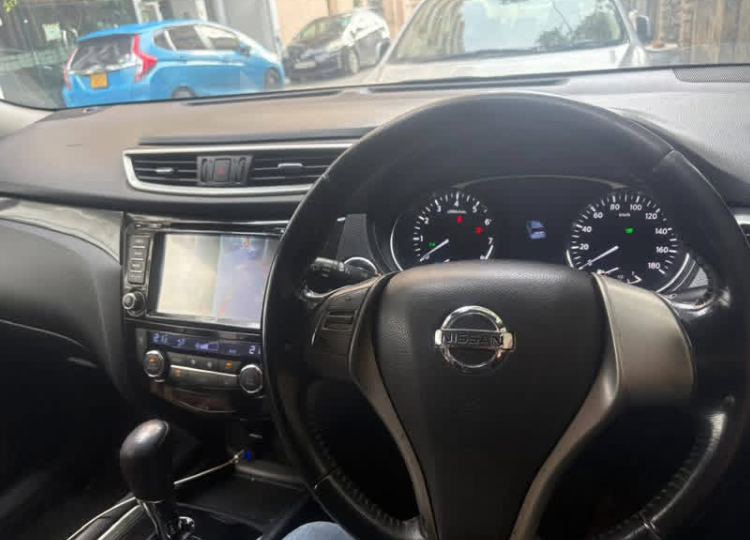 Nissan X Trail 2015 - பயன்படுத்தப்பட்டது SUV sale in Sri Lanka - patpat.lk