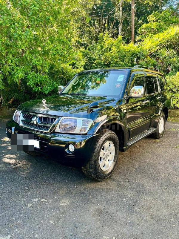 Mitsubishi Montero 2004 - பயன்படுத்தப்பட்டது SUV sale in Sri Lanka - patpat.lk