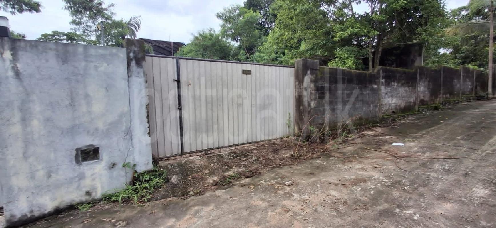 Residential Land for Sale in Pelawatta