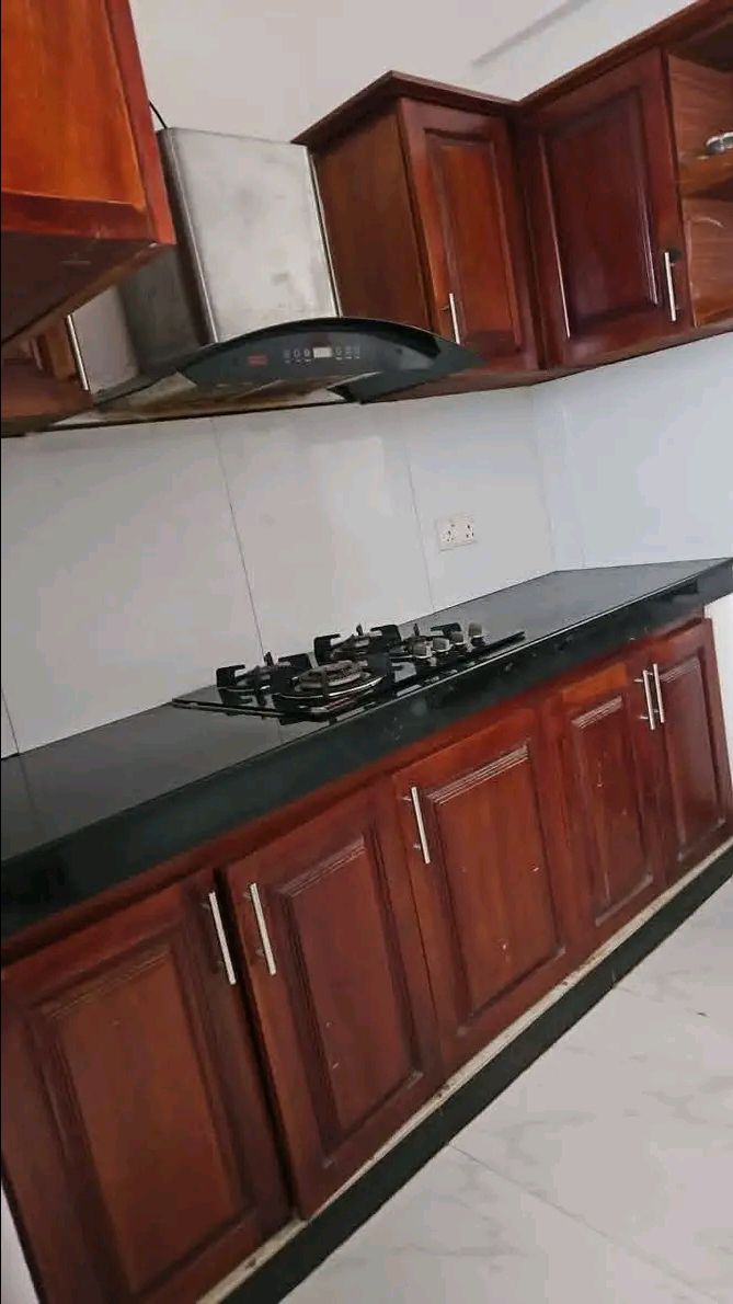 Unfurnished Apartment for Rent in Wellawatta (Colombo 06)