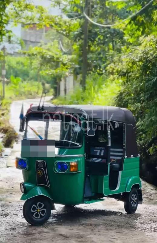 Bajaj 4 stroke 2009 - பயன்படுத்தப்பட்டது முச்சக்கர வண்டி sale in Sri Lanka - patpat.lk