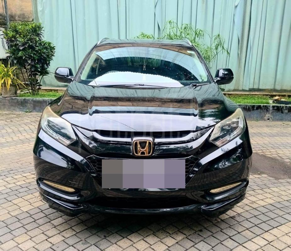 Honda Vezel 2014 - Used SUV sale in Sri Lanka - patpat.lk