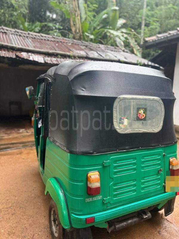 Bajaj 4 stroke 2011 - பயன்படுத்தப்பட்டது முச்சக்கர வண்டி sale in Sri Lanka - patpat.lk