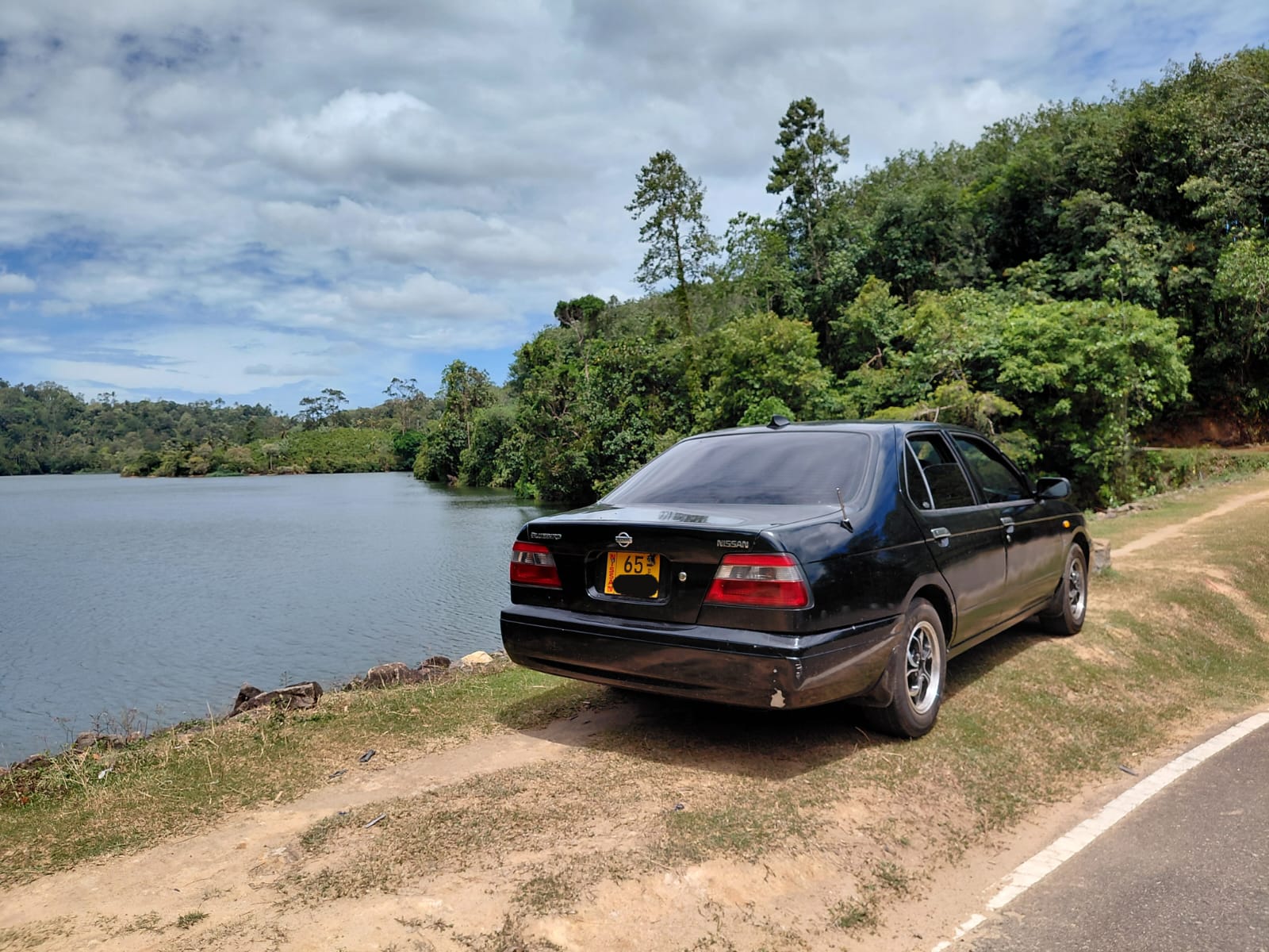 Nissan Bluebird 1999 - Used Car sale in Sri Lanka - patpat.lk