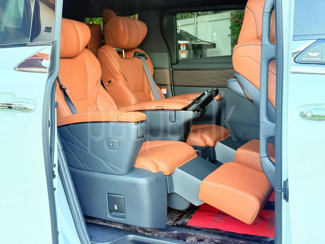 Advertisement image 5