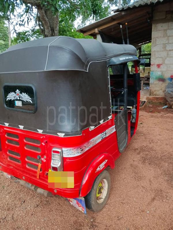 Bajaj 4 stroke 2014 - භාවිතා කරන ලද ත්‍රිරෝද රථය sale in Sri Lanka - patpat.lk