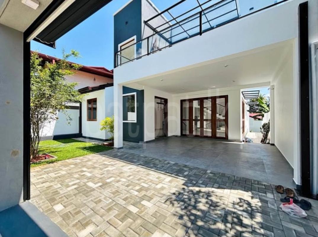 Advertisement image 5