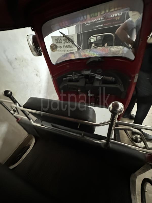 Bajaj Three Wheel 2011 - Used Three wheeler sale in Sri Lanka - patpat.lk