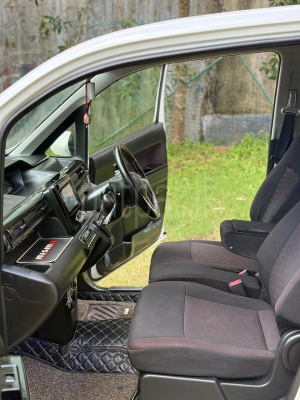 Advertisement image 5