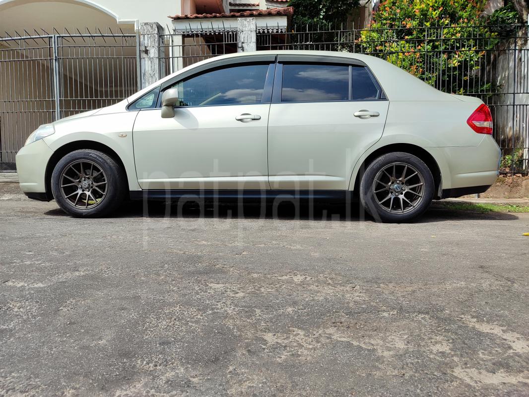 Advertisement image 3