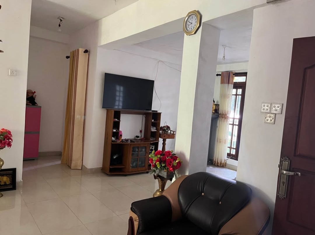 House for Sale in Peradeniya