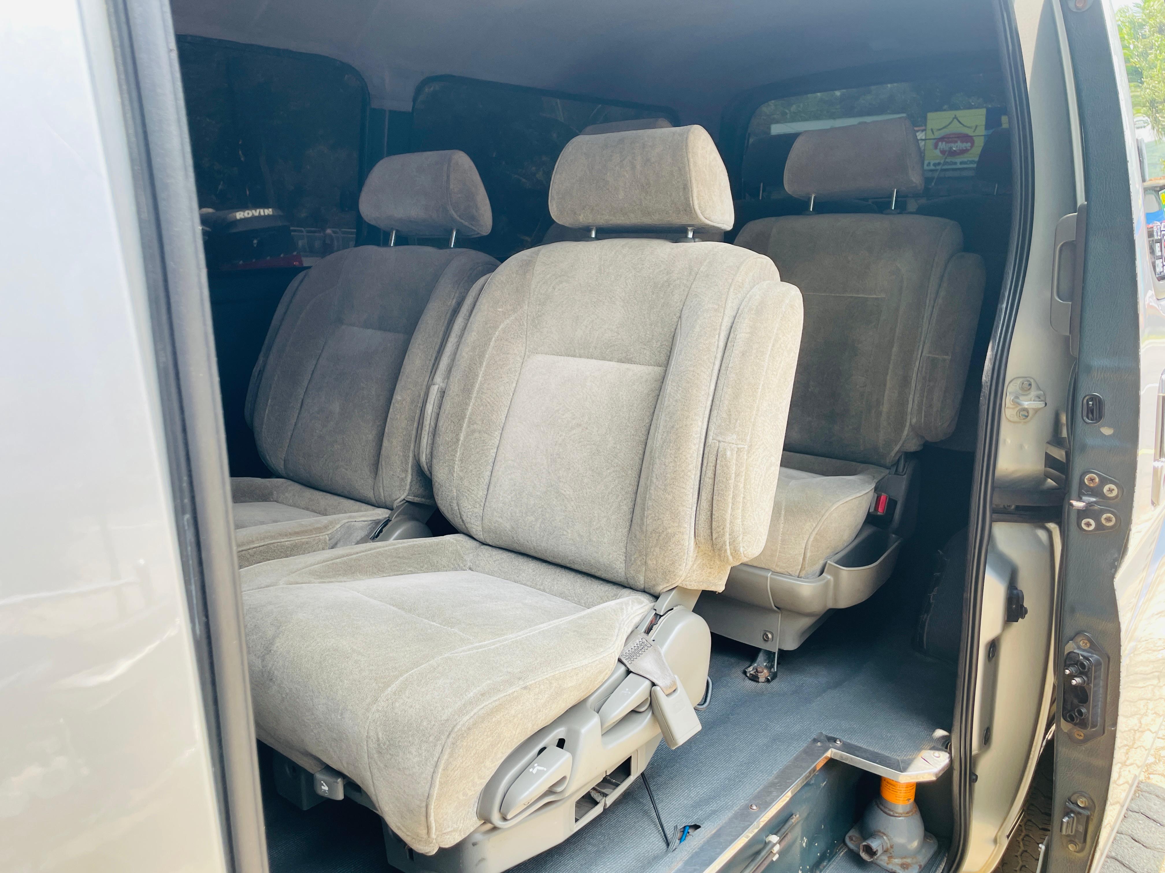 Nissan Caravan 2011 - பயன்படுத்தப்பட்டது வேன் sale in Sri Lanka - patpat.lk