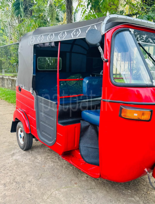 Bajaj 2 stroke 2005 - பயன்படுத்தப்பட்டது முச்சக்கர வண்டி sale in Sri Lanka - patpat.lk