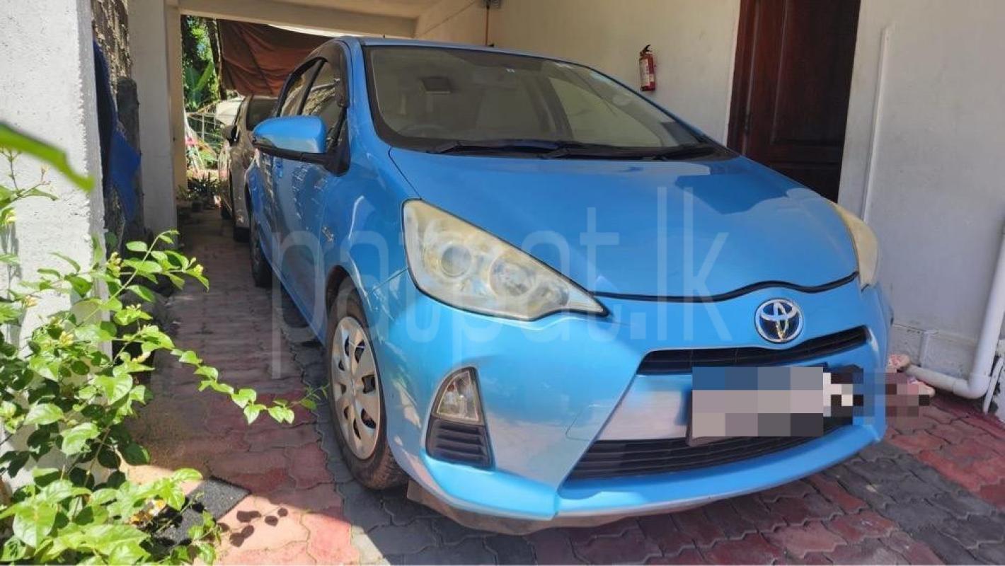 Toyota Aqua 2013 - Used Car sale in Sri Lanka - patpat.lk