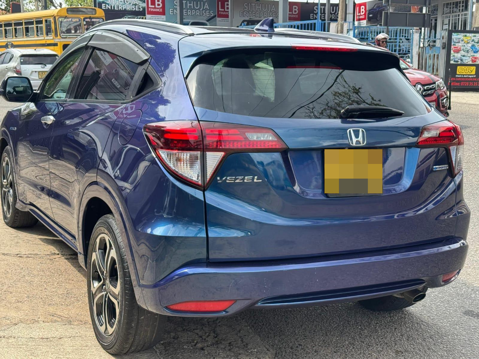Honda Vezel 2015 - பயன்படுத்தப்பட்டது SUV sale in Sri Lanka - patpat.lk