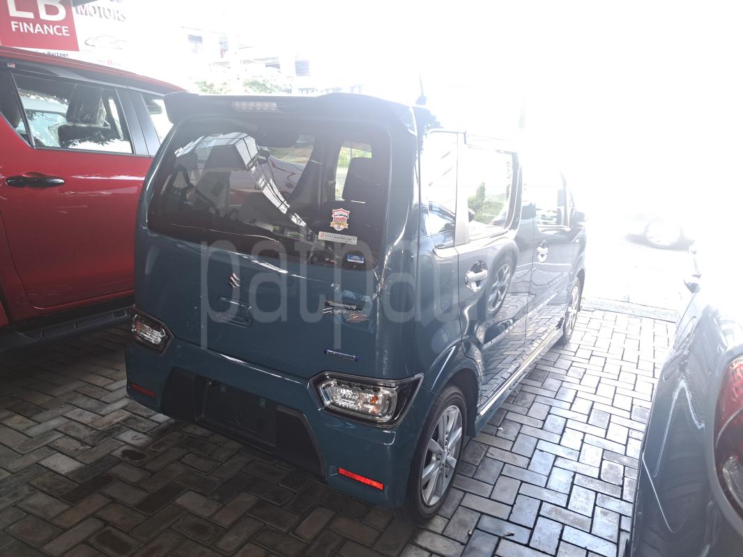 Advertisement image 1