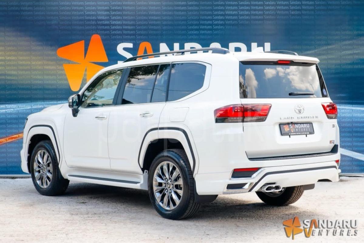 Advertisement image 5