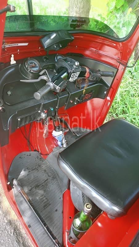 Bajaj 4 stroke 2012 - Used Three wheeler sale in Sri Lanka - patpat.lk