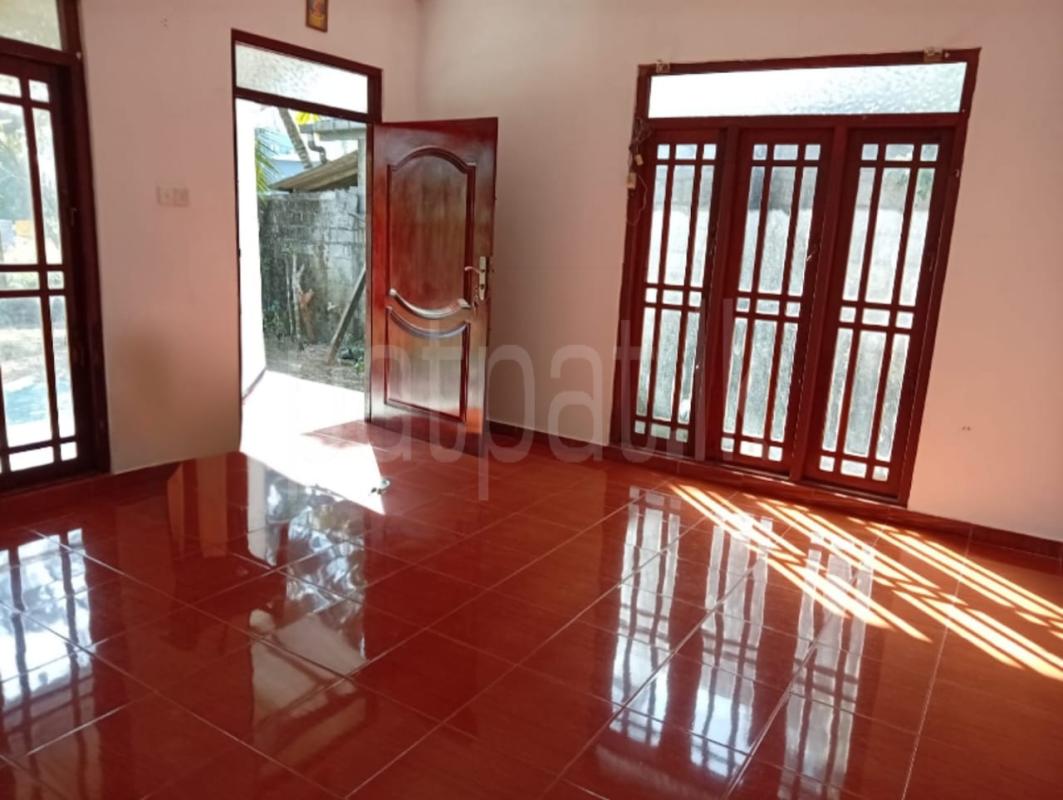 House for Sale in Kahathuduwa