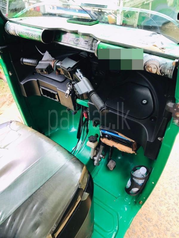 Bajaj 4 stroke 2018 - භාවිතා කරන ලද ත්‍රිරෝද රථය sale in Sri Lanka - patpat.lk
