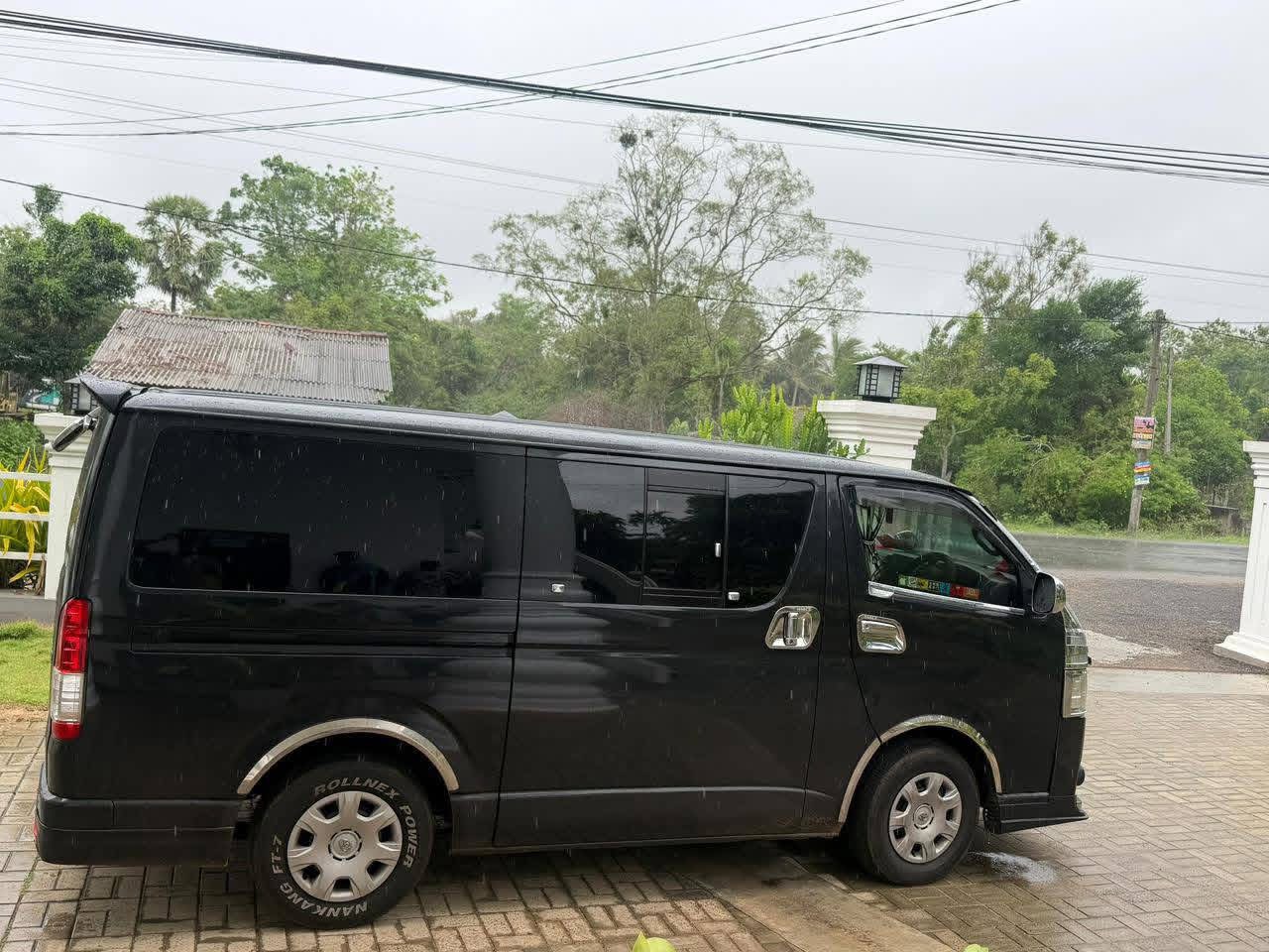 Toyota Hiace 2007 - மறுசீரமைக்கப்பட்டது வேன் sale in Sri Lanka - patpat.lk