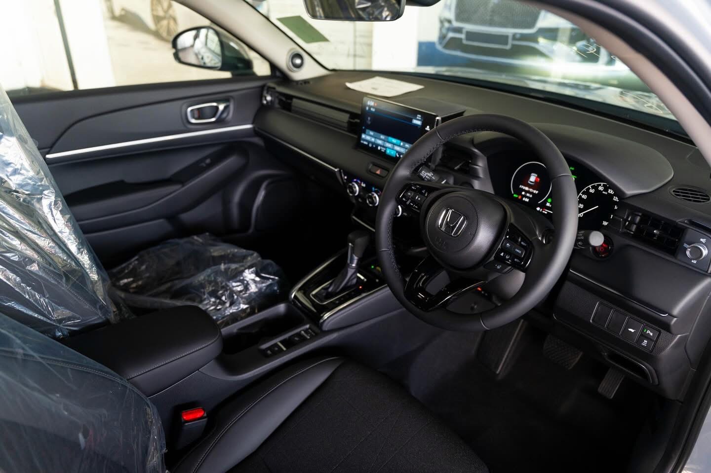 Honda Vezel 2025 - අලුත් SUV රථය sale in Sri Lanka - patpat.lk