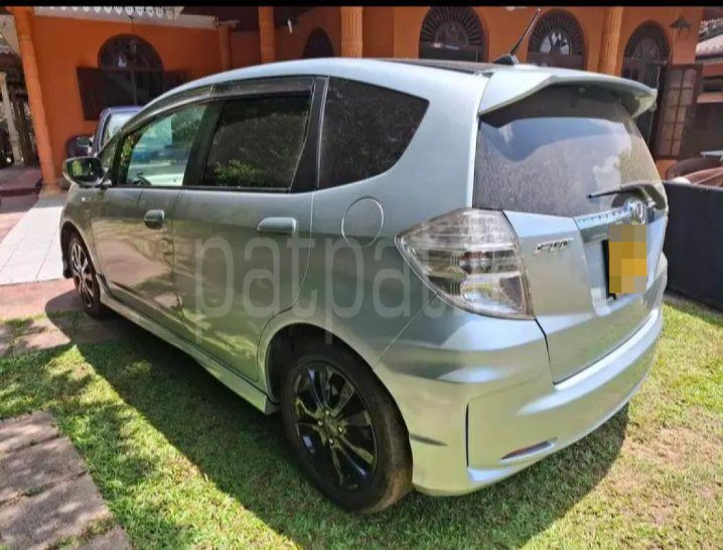 Advertisement image 3