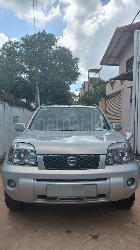 Nissan X Trail 2001 - பயன்படுத்தப்பட்டது SUV sale in Sri Lanka - patpat.lk