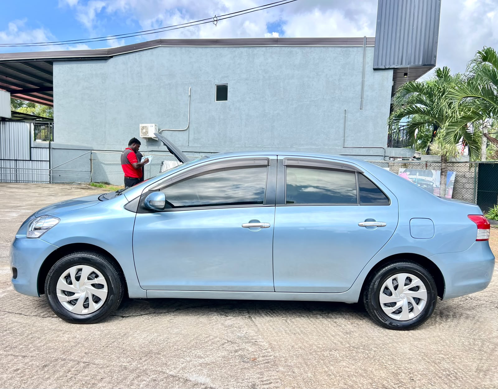 Toyota Belta 2010 - භාවිතා කරන ලද කාර් sale in Sri Lanka - patpat.lk