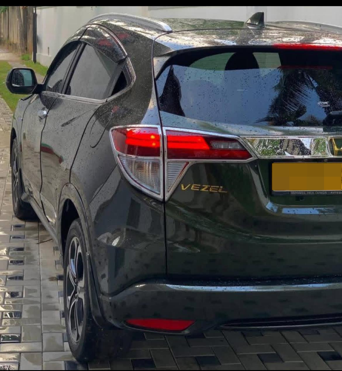 Honda Vezel 2014 - பயன்படுத்தப்பட்டது SUV sale in Sri Lanka - patpat.lk