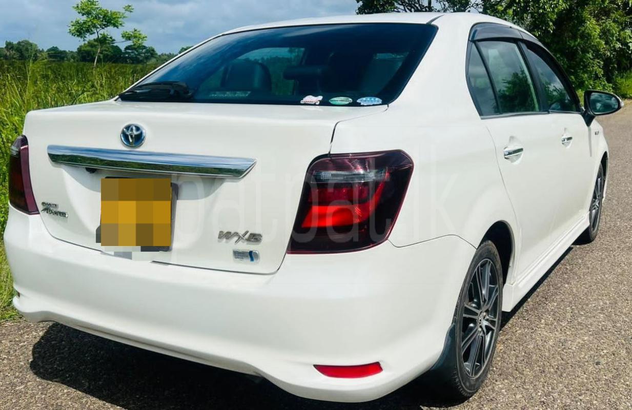 Toyota Axio 2017 - Used Car sale in Sri Lanka - patpat.lk