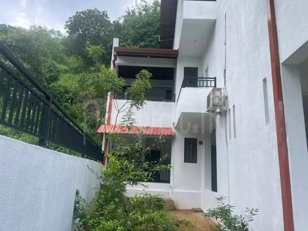 House for Sale in Kandy ads-image-1