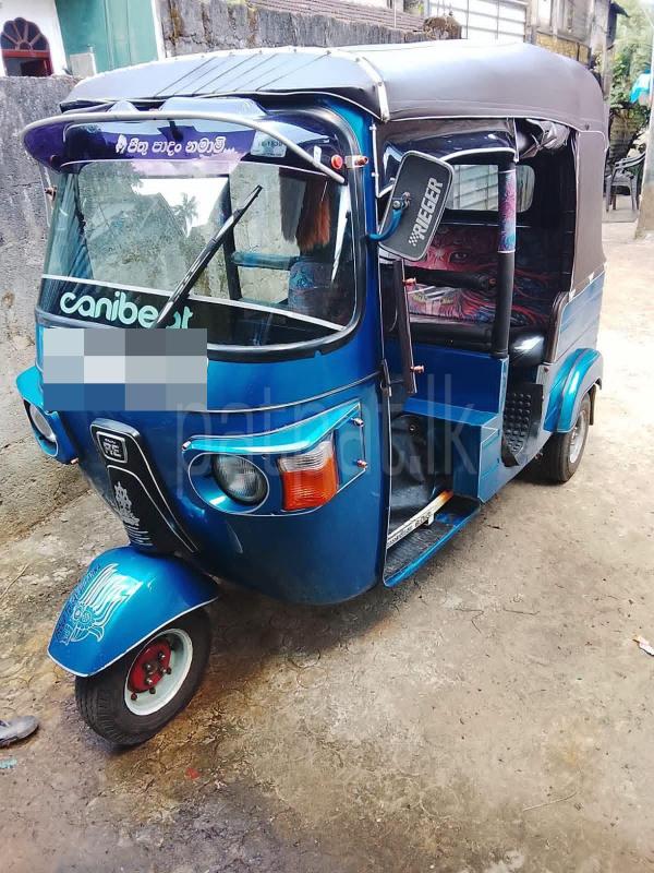 Bajaj Three Wheel 2010 - භාවිතා කරන ලද ත්‍රිරෝද රථය sale in Sri Lanka - patpat.lk