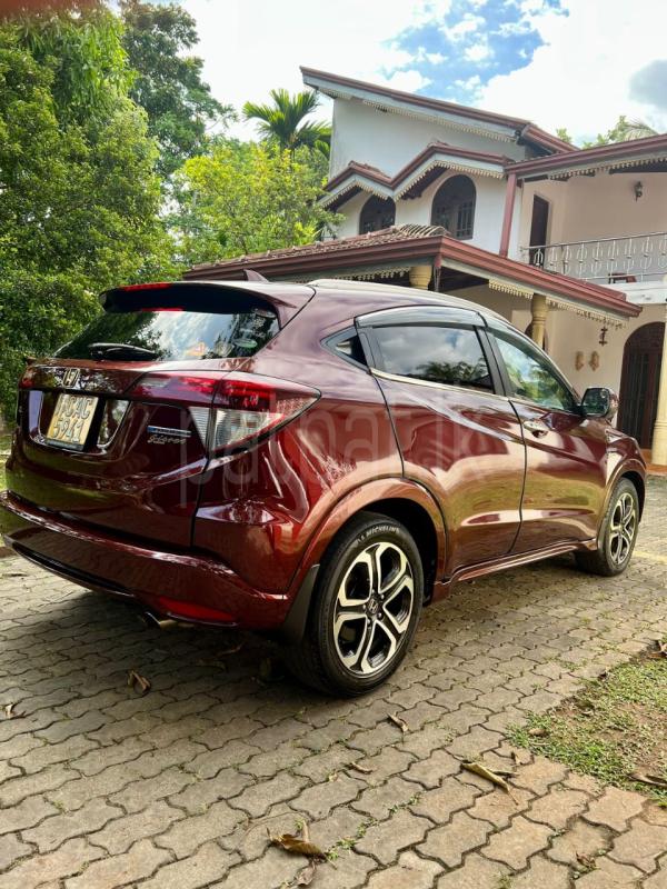Honda Vezel 2014 - பயன்படுத்தப்பட்டது SUV sale in Sri Lanka - patpat.lk