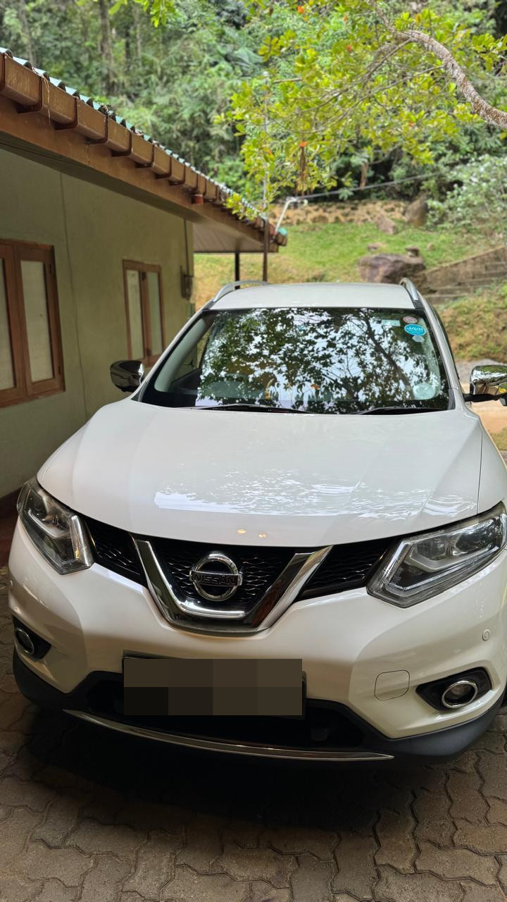 Nissan X Trail 2016 - பயன்படுத்தப்பட்டது SUV sale in Sri Lanka - patpat.lk