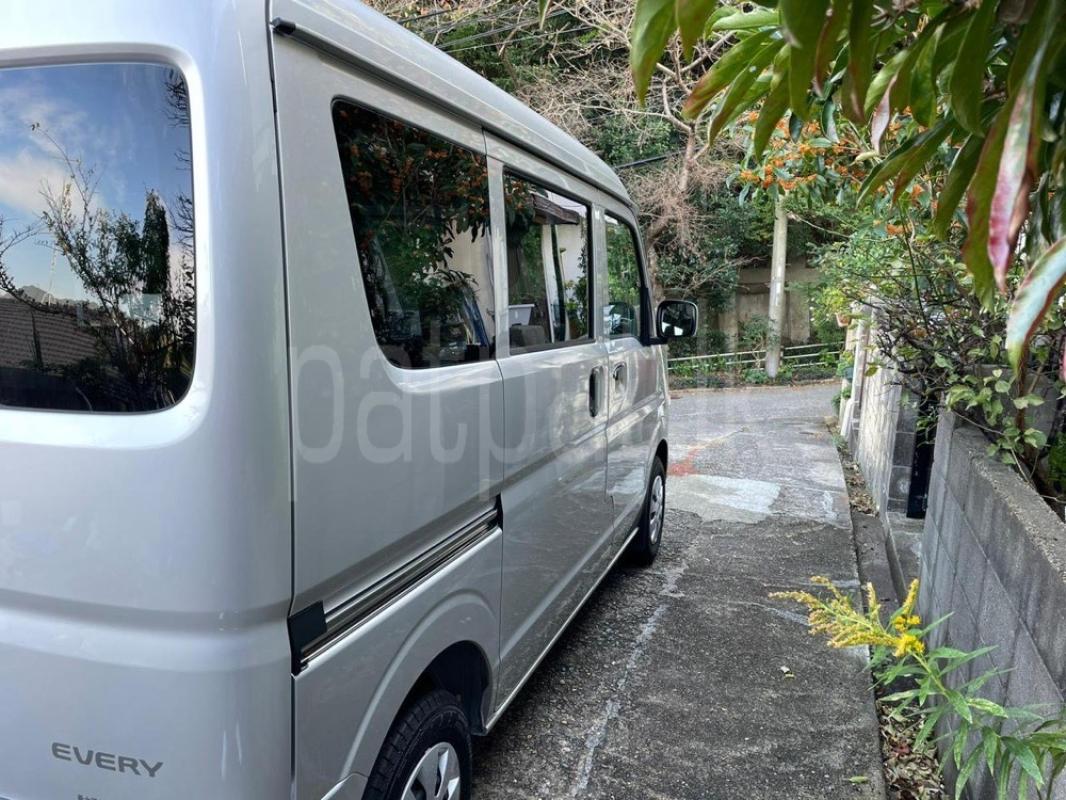 Advertisement image 6