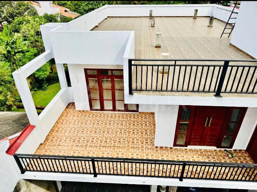 House for Sale in Dehiwala ads-image-1
