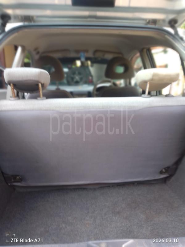 Nissan March 2002 - භාවිතා කරන ලද කාර් sale in Sri Lanka - patpat.lk