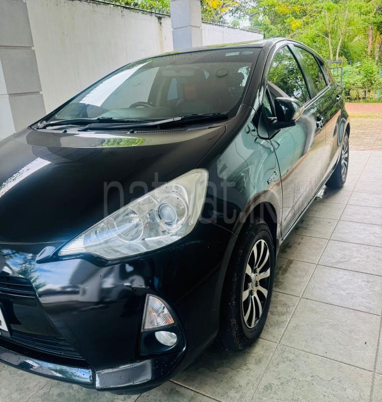 Toyota Aqua 2012 - பயன்படுத்தப்பட்டது கார் sale in Sri Lanka - patpat.lk