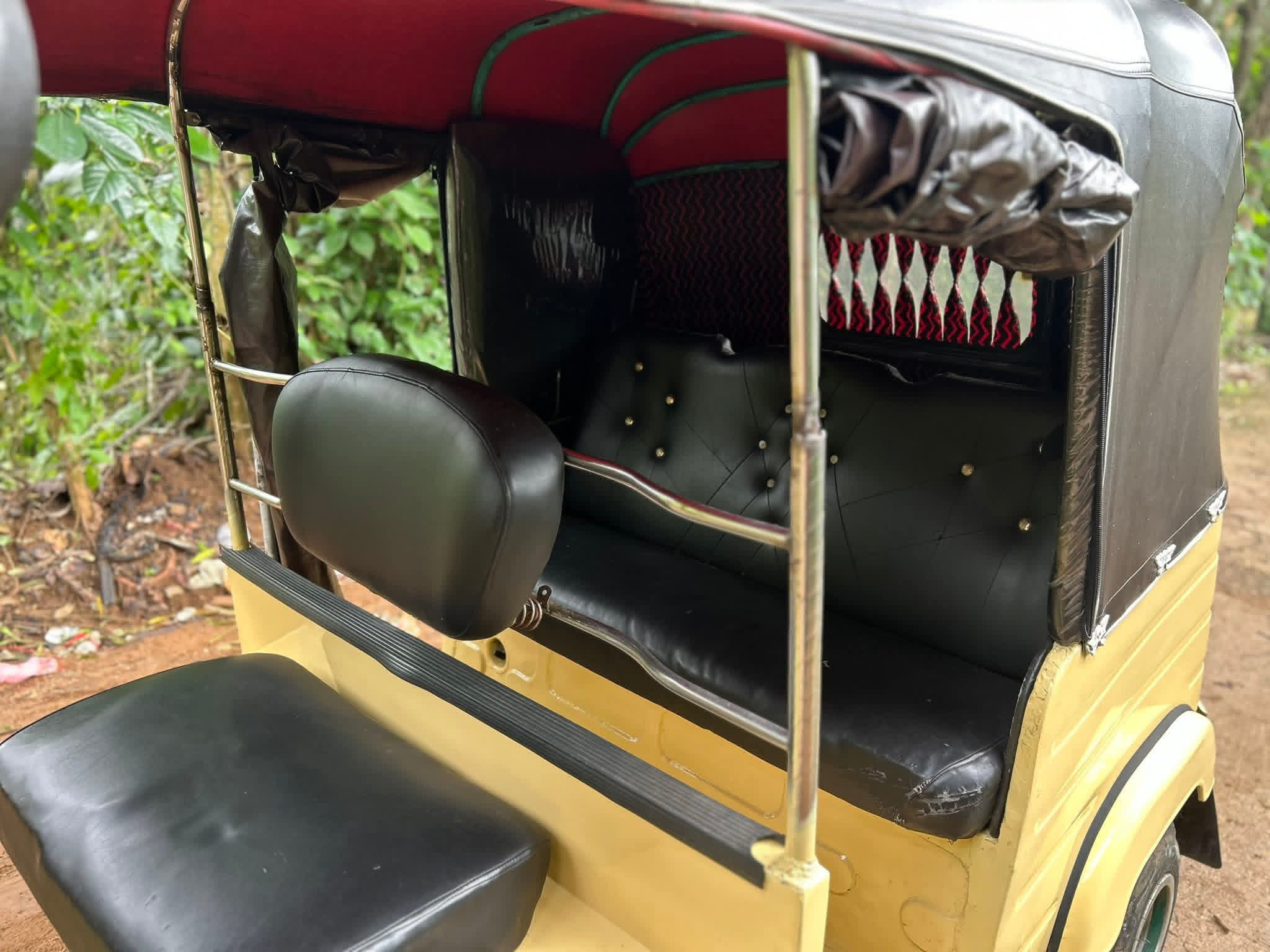 Bajaj Three Wheel 1992 - பயன்படுத்தப்பட்டது முச்சக்கர வண்டி sale in Sri Lanka - patpat.lk