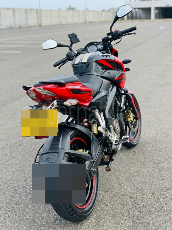 Bajaj Pulsar 2016 - Used Bike sale in Sri Lanka - patpat.lk