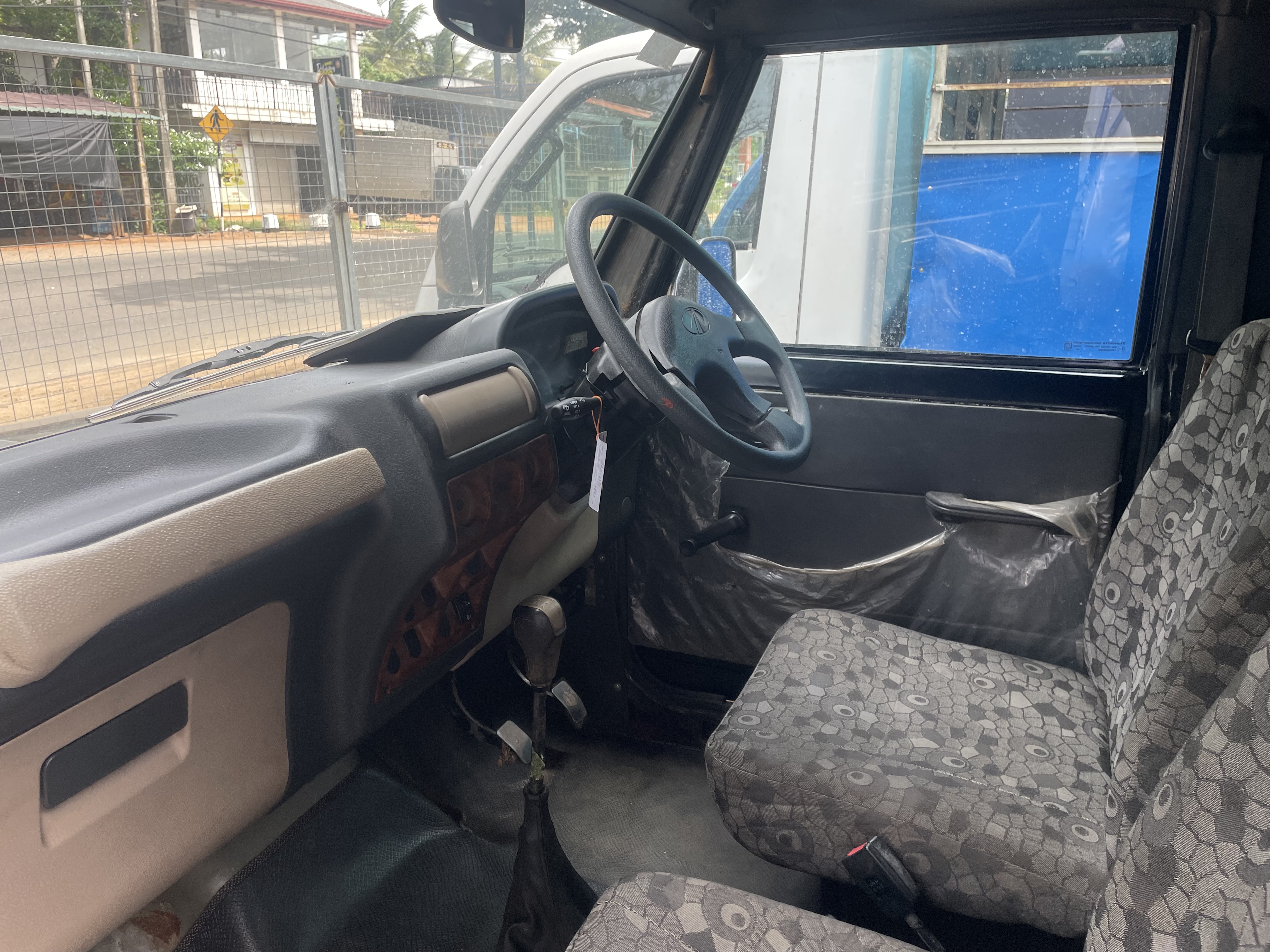 Mahindra Bolero 2018 - பயன்படுத்தப்பட்டது டிரக் sale in Sri Lanka - patpat.lk