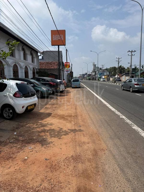 Commercial Land for Sale in Boralesgamuwa