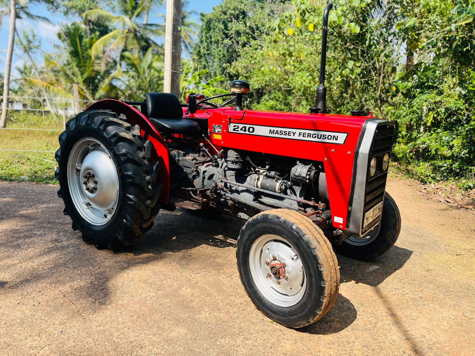 Massey Ferguson 240 1979 ads-image-1