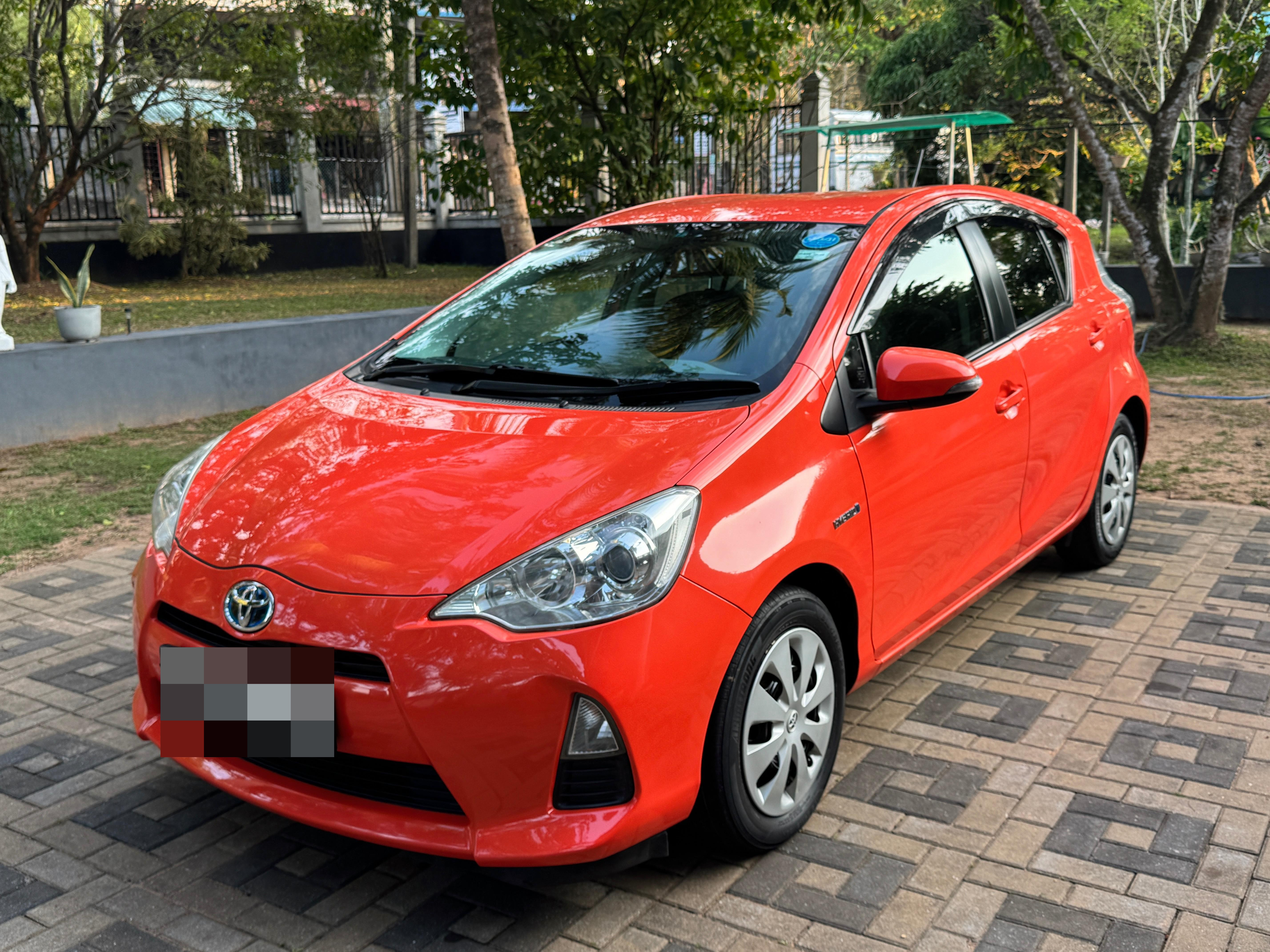 Toyota Aqua 2015 - Used Car sale in Sri Lanka - patpat.lk