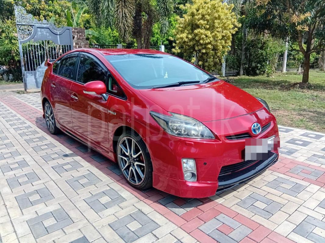Toyota Prius 2013 - Used Car sale in Sri Lanka - patpat.lk