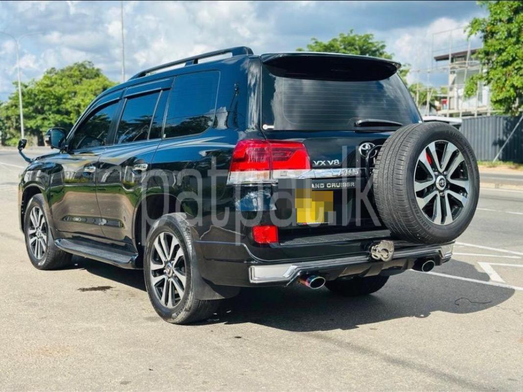 Advertisement image 6